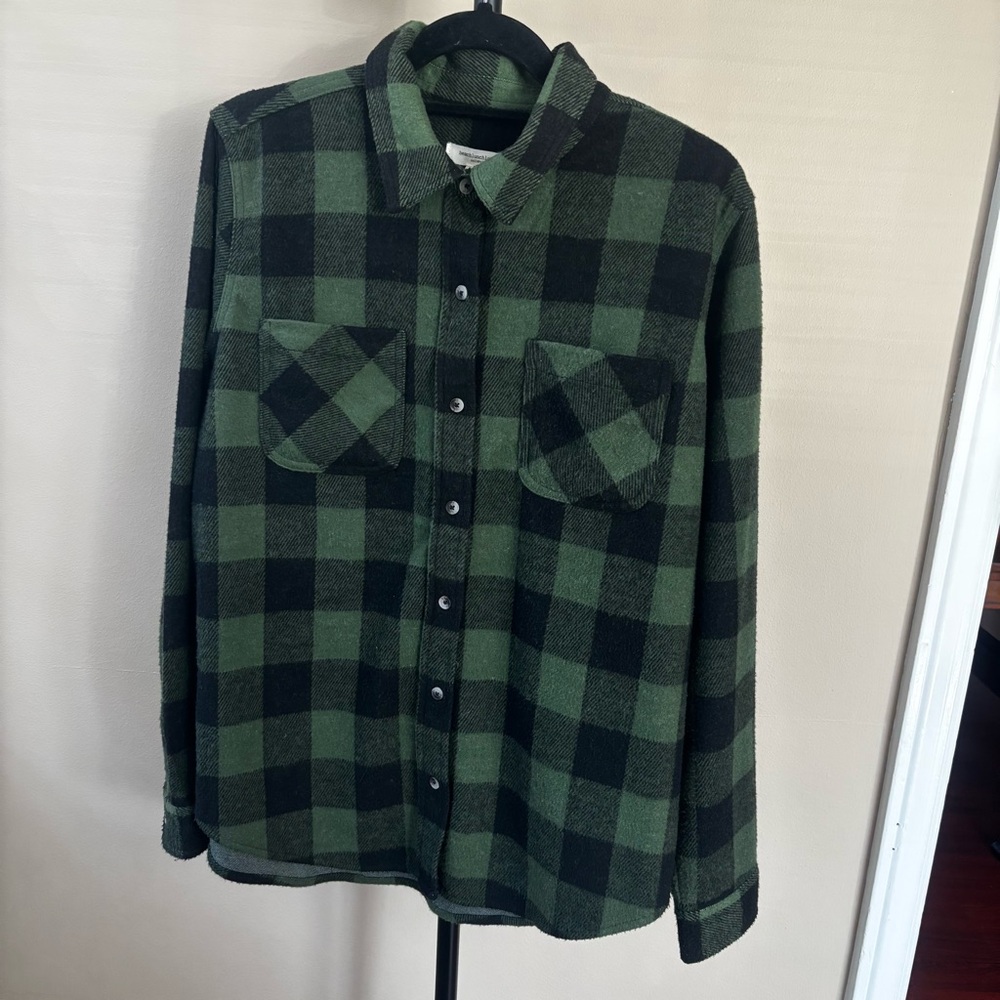 beachlunchlounge Large Women’s Soft Green and Black Flannel Casual Shirt. - Picture 9 of 9